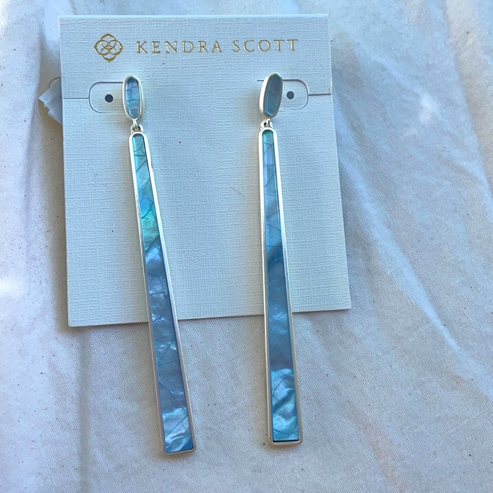 Kendra Scott earrings n